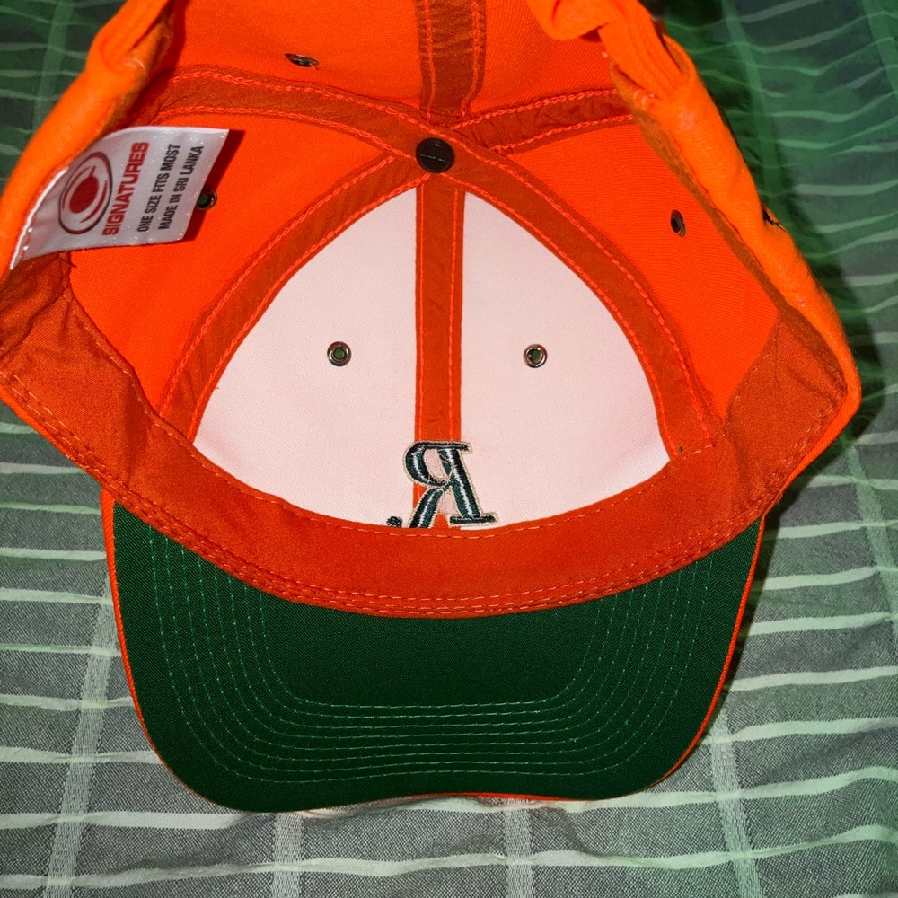 Red R Logo Baseball Cap - Picture 4 of 5